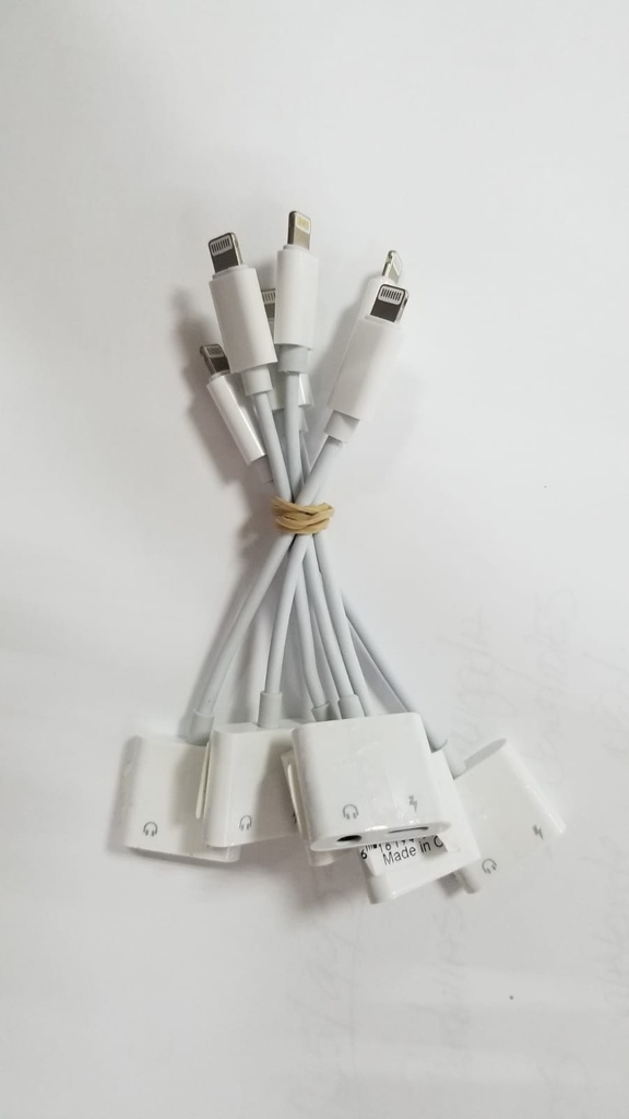 SPLITTER 3.5mm FOR IPHONE     